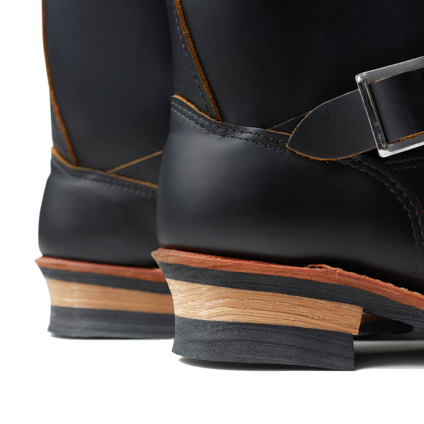 Limited Edition - Engineer 2966 - Black Klondike